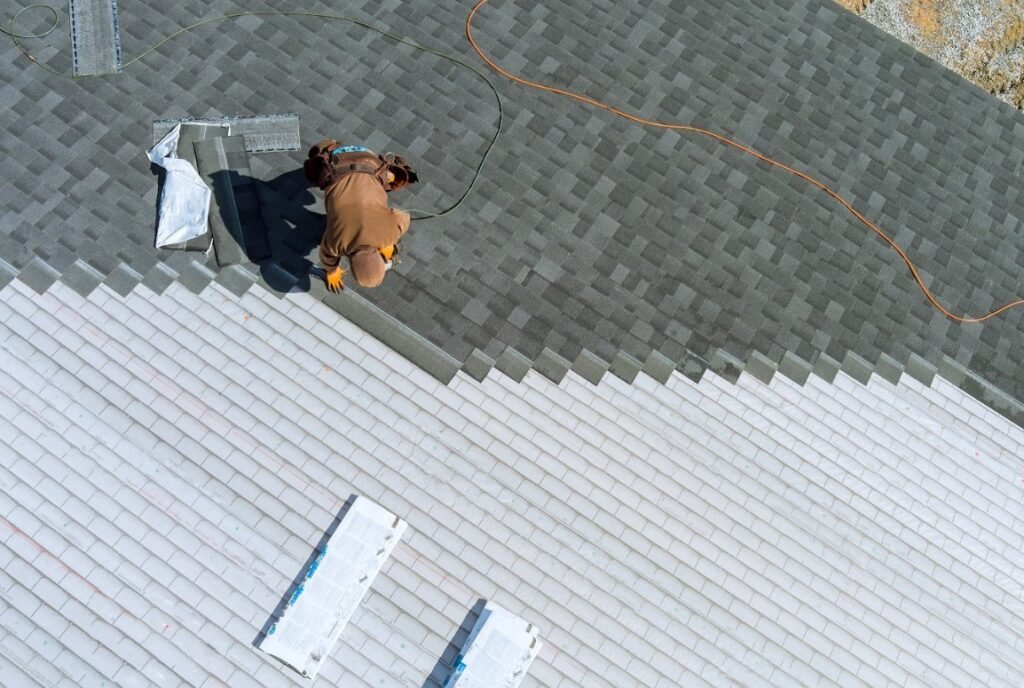 Emergency roof repair | Golden Stain